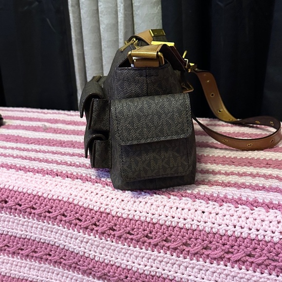 Michael By Michael Kors Brown/Acorn Dakota Medium Signature Logo Shoulder Bag - Picture 3 of 11